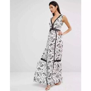 Self Portrait Clarissa Lace Dress NWOT